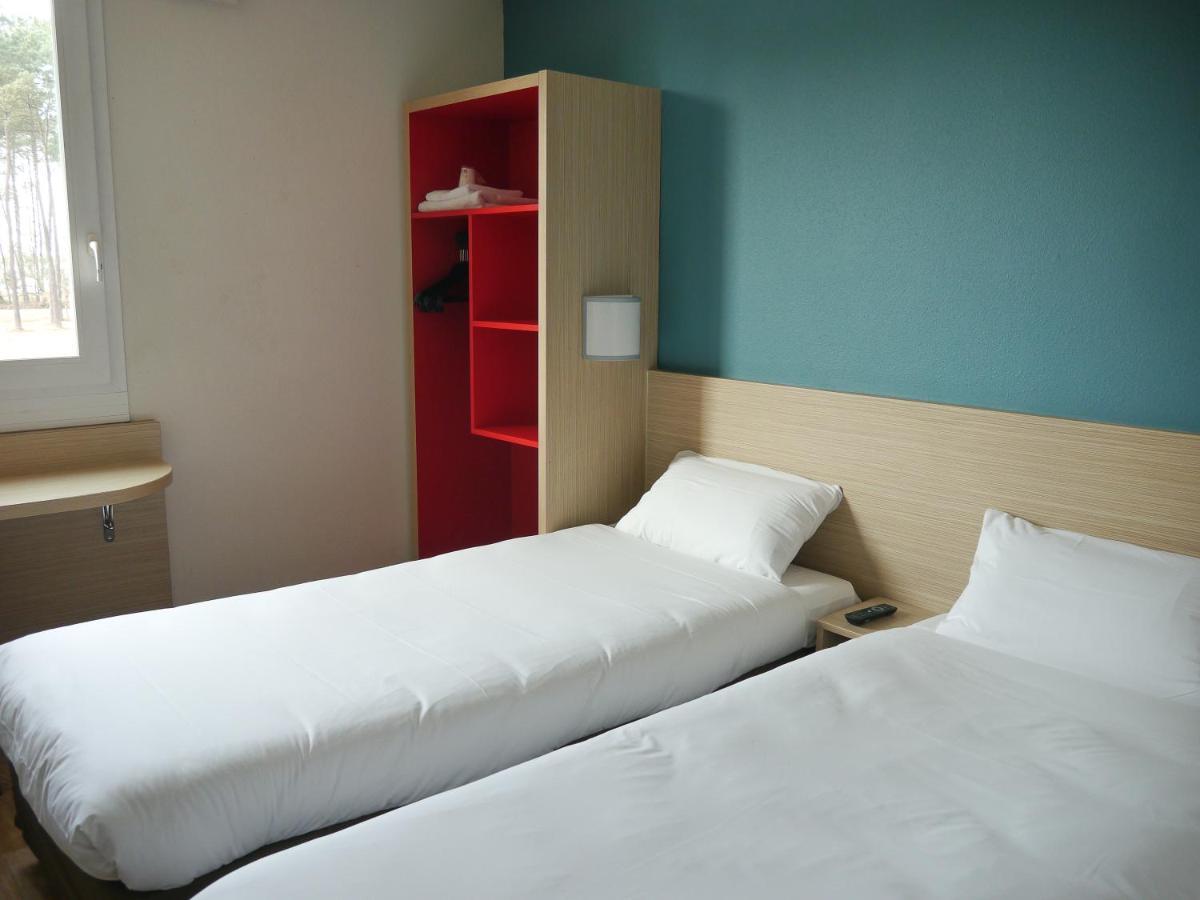 Kyriad Direct Mont De Marsan - St Avit Saint-Avit  Exterior photo