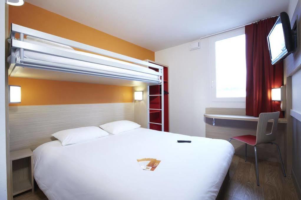 Kyriad Direct Mont De Marsan - St Avit Saint-Avit  Exterior photo